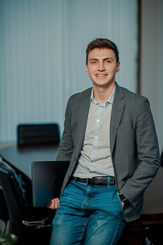 Daniel R., Operations Manager